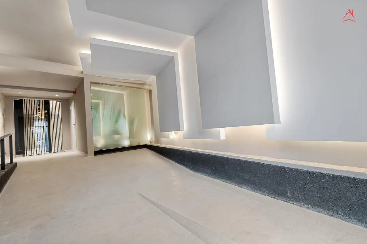 Apartament Opera Residence - Cismigiu, Eroilor, Free Private Parking Bükreş